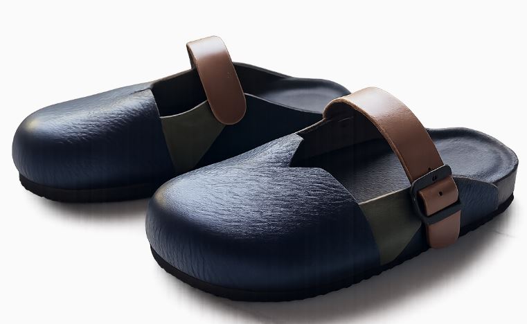 Elegant Comfort Leather Clog